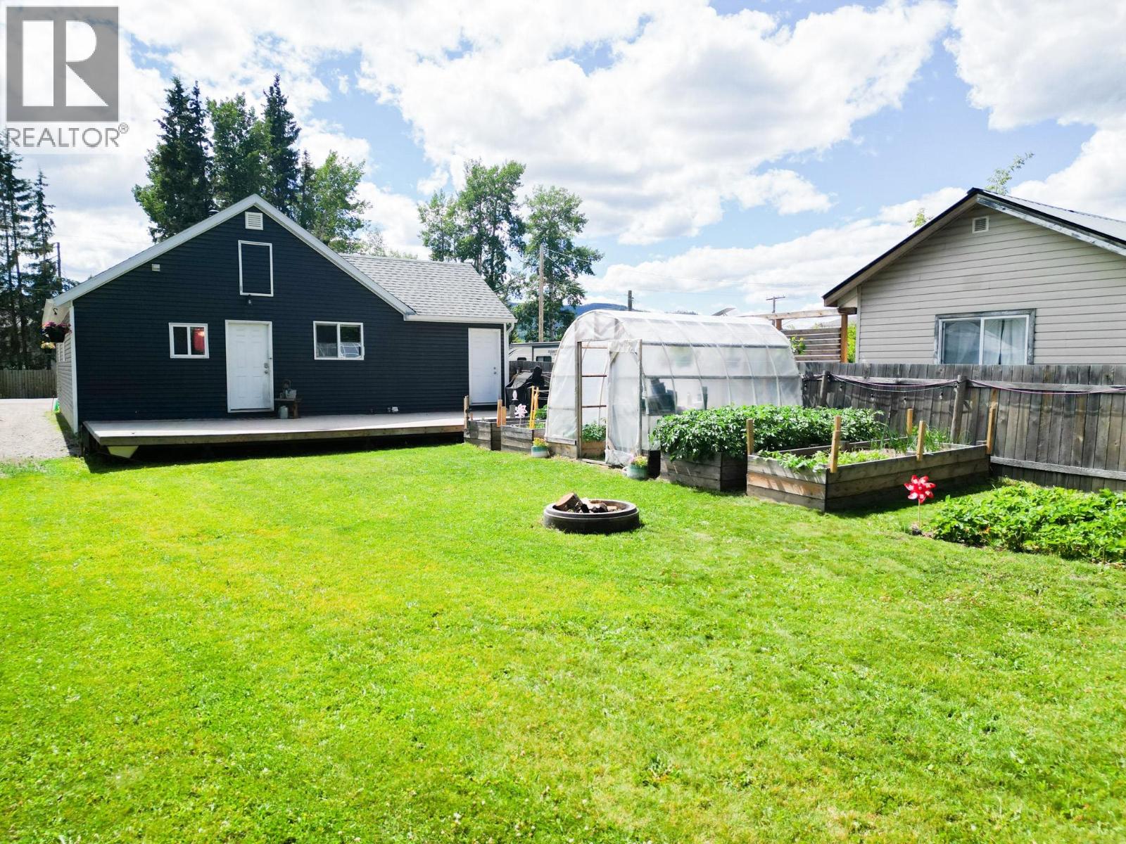 217 Pioneer Way, Burns Lake, British Columbia  V0J 1E0 - Photo 2 - R3146048