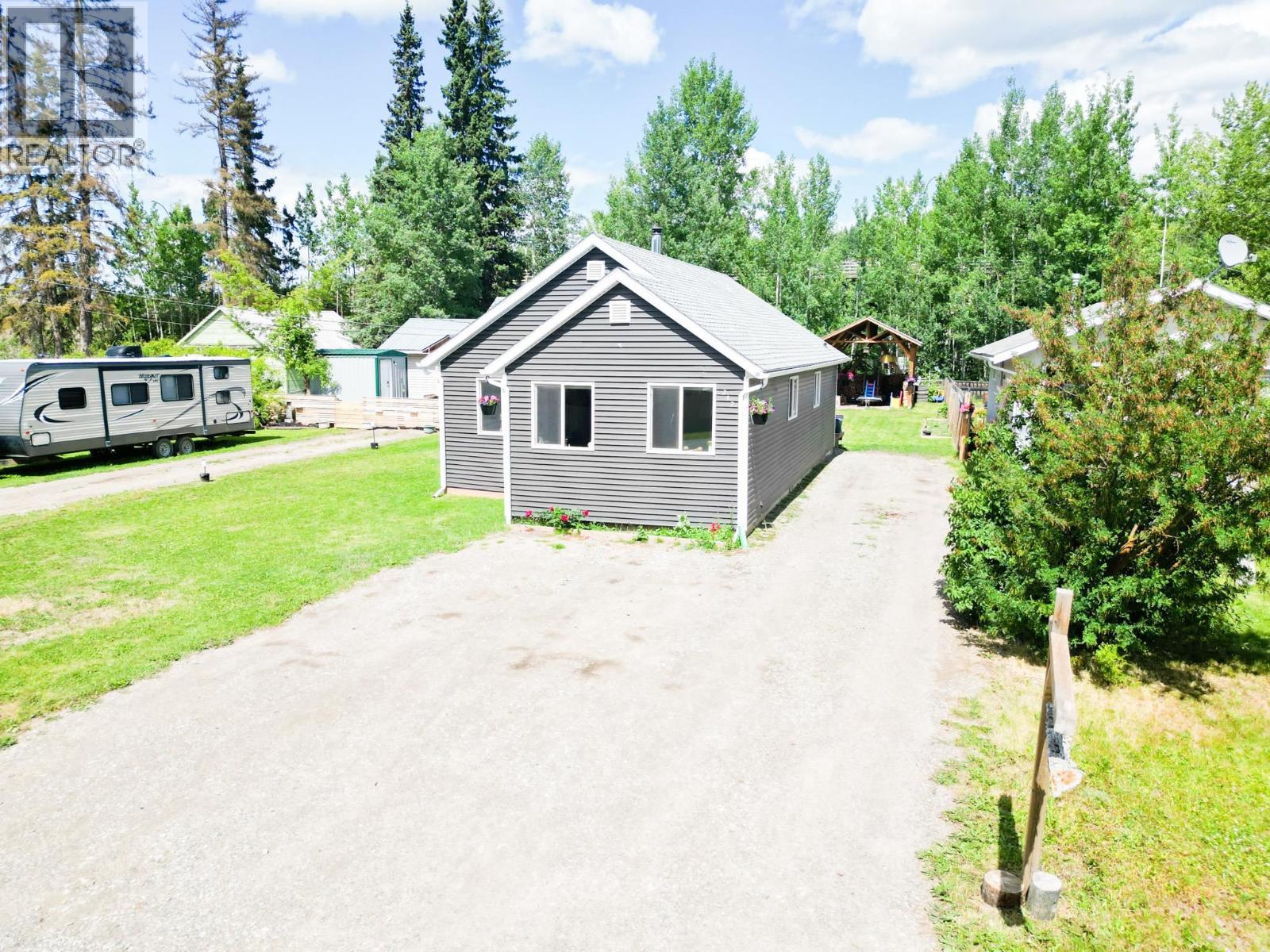 217 Pioneer Way, Burns Lake, British Columbia  V0J 1E0 - Photo 34 - R3146048
