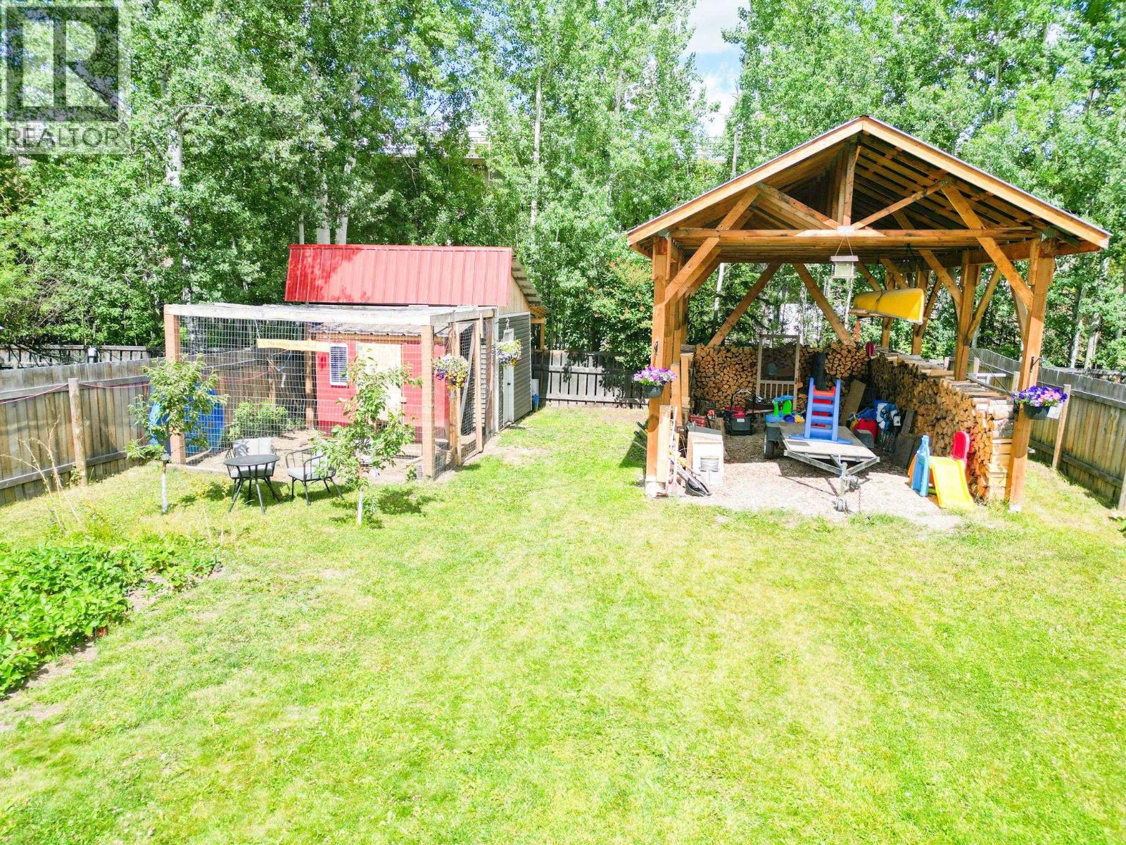 217 Pioneer Way, Burns Lake, British Columbia  V0J 1E0 - Photo 3 - R3146048