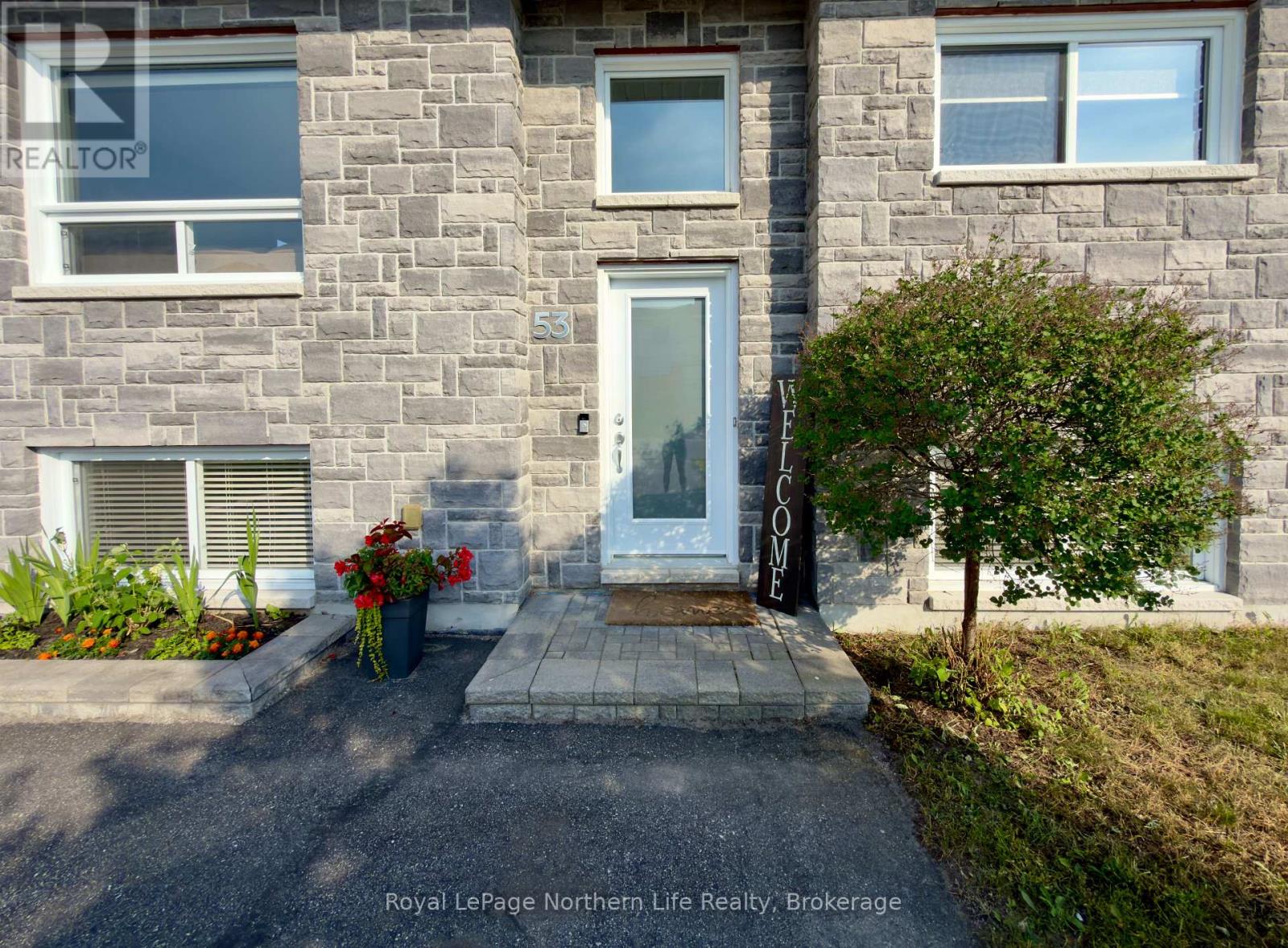 53 Perut Place, North Bay, Ontario  P1B 0B5 - Photo 3 - X13563510
