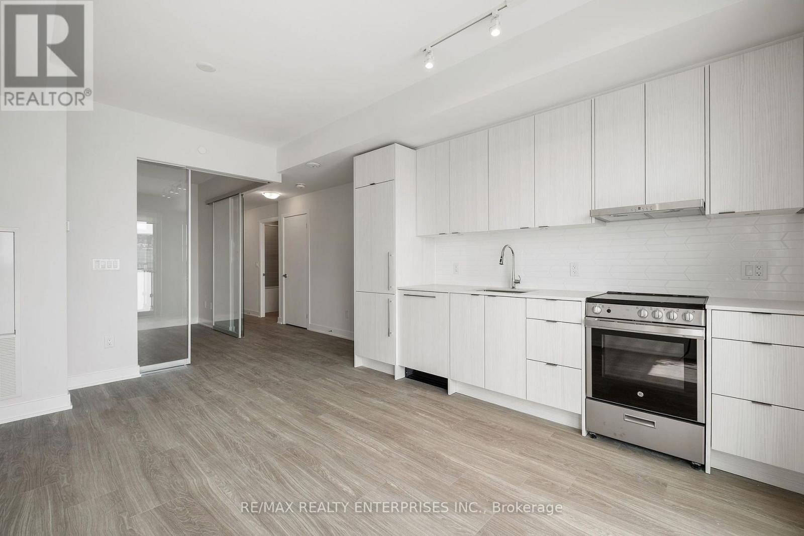 3509 - 4130 PARKSIDE VILLAGE DRIVE - Photo 4
