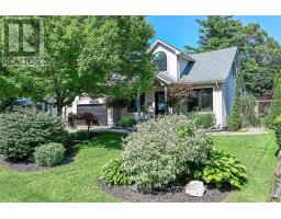 181 CENTRAL DRIVE, Hamilton, Ontario