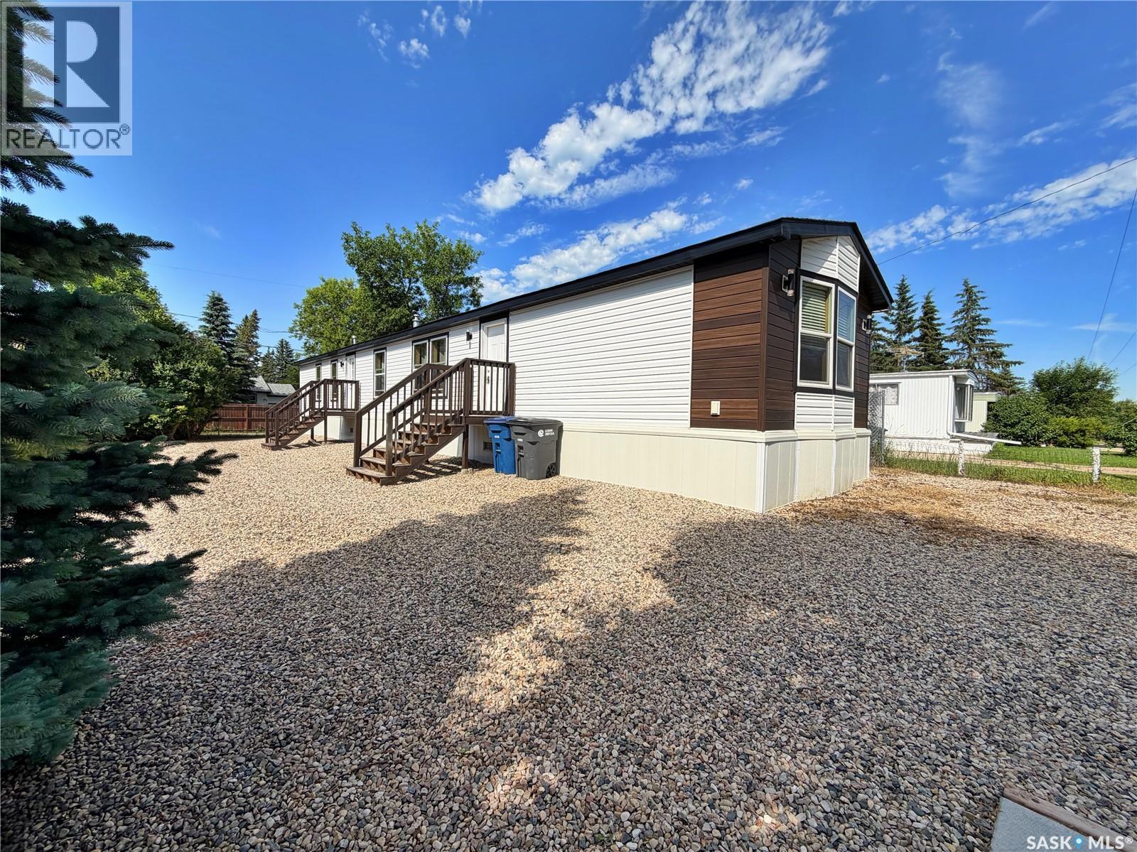 210 Wright Road, Moosomin, Saskatchewan  S0G 3N0 - Photo 2 - SK042567