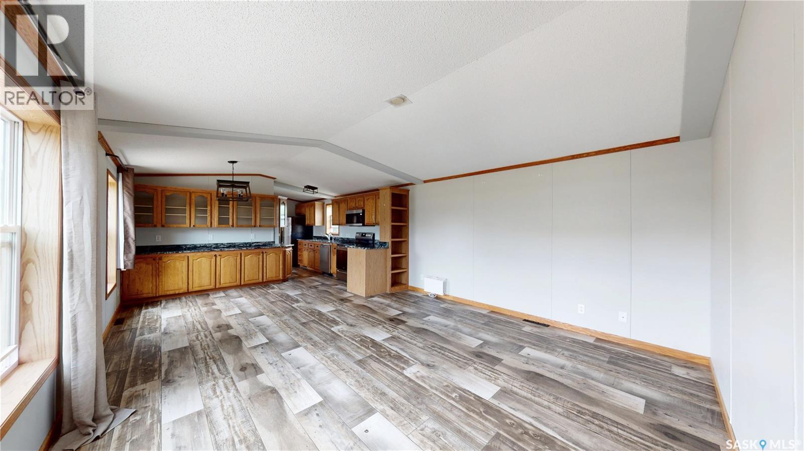 210 Wright Road, Moosomin, Saskatchewan  S0G 3N0 - Photo 5 - SK042567