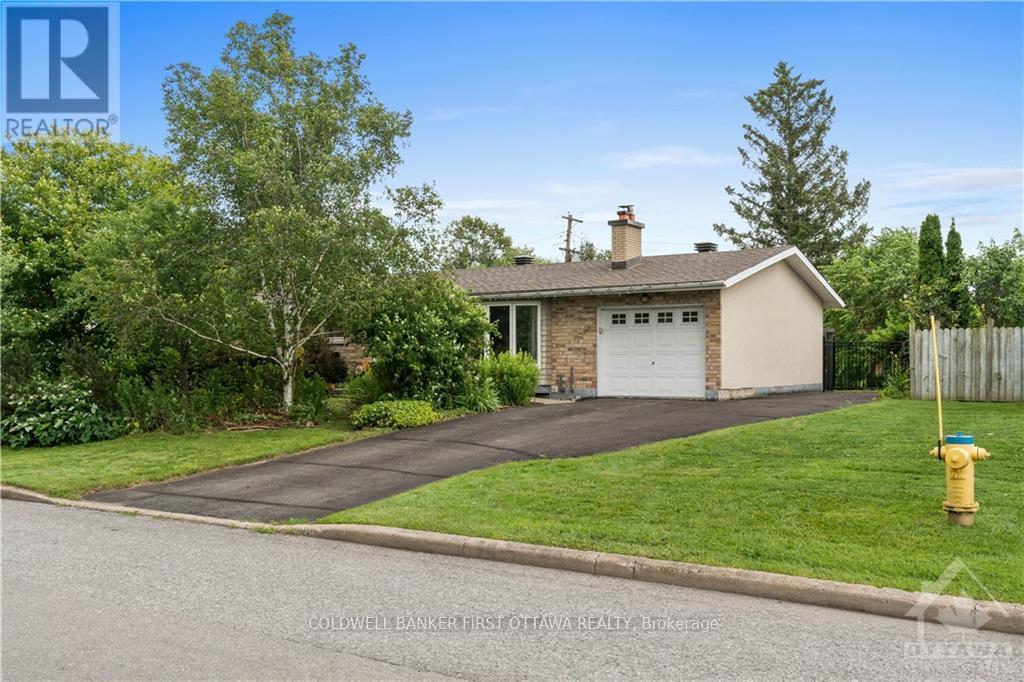 12 OAKWOOD AVENUE, ottawa, Ontario