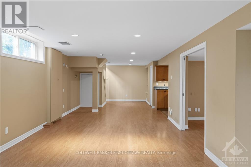 12 Oakwood Avenue, Ottawa, Ontario  K2E 6A5 - Photo 22 - X13564324