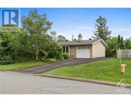 12 OAKWOOD AVENUE, Ottawa, Ontario