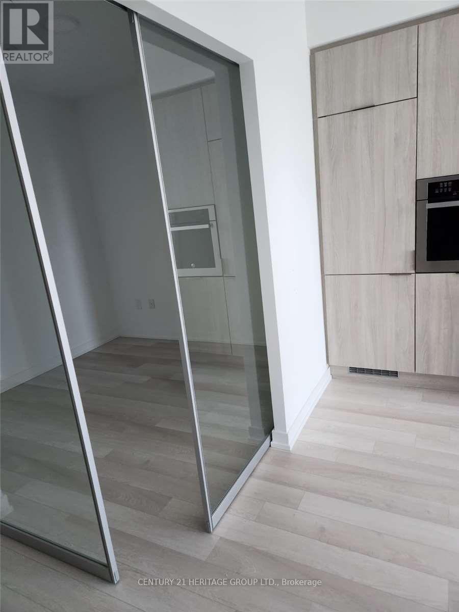 2402 - 39 Roehampton Avenue, Toronto, Ontario  M4P 0G1 - Photo 3 - C13564320