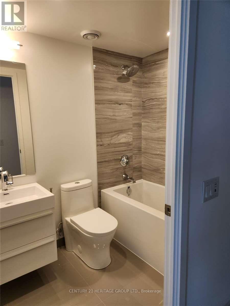 2402 - 39 Roehampton Avenue, Toronto, Ontario  M4P 0G1 - Photo 5 - C13564320