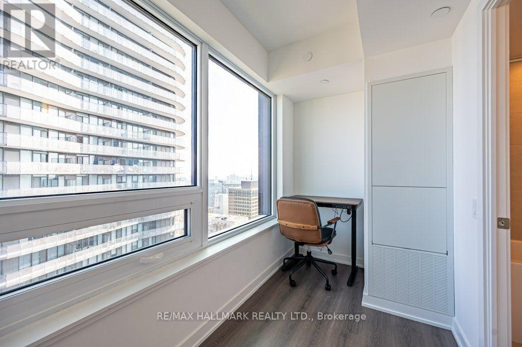 4515 - 8 Wellesley Street W, Toronto, Ontario M4Y 1E7 - Photo 7 - C13564328