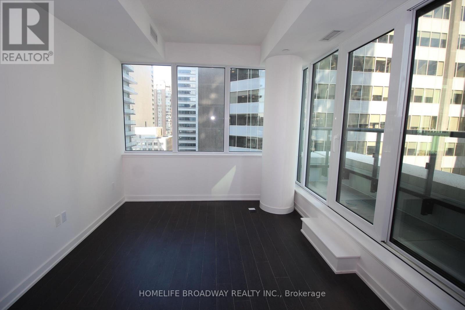 1204 - 238 Simcoe Street, Toronto, Ontario M5T 0E2 - Photo 3 - C13564342