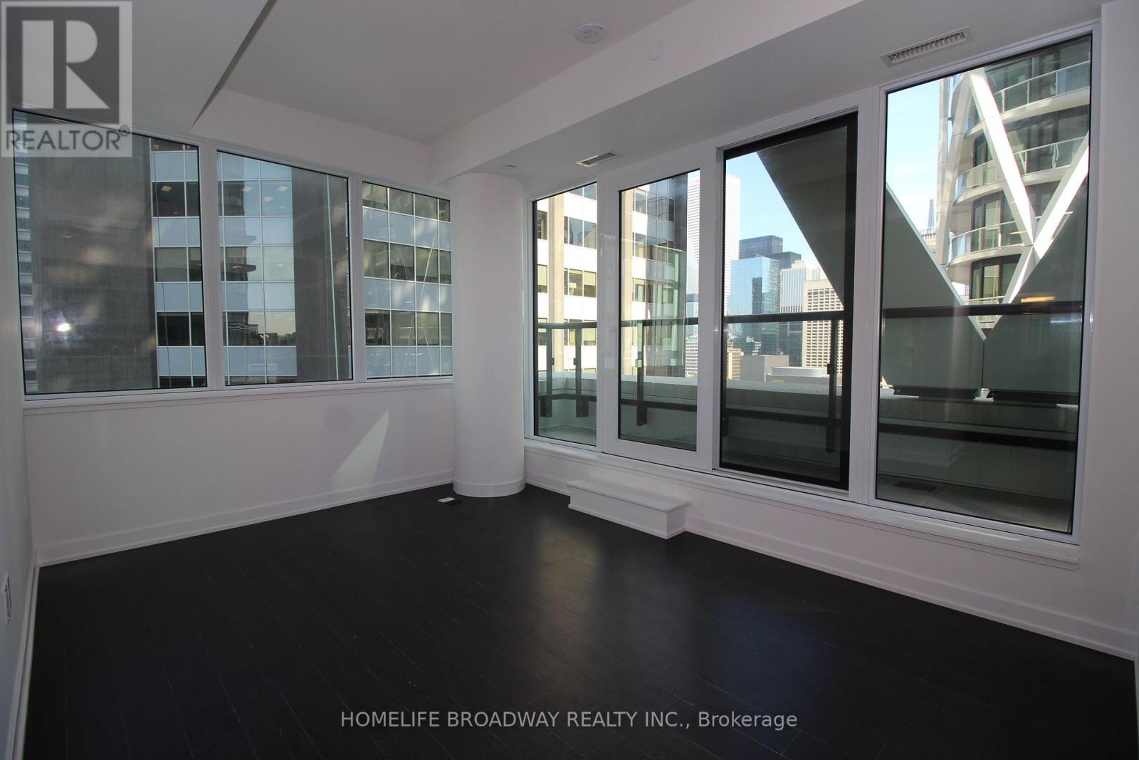 1204 - 238 Simcoe Street, Toronto, Ontario M5T 0E2 - Photo 4 - C13564342