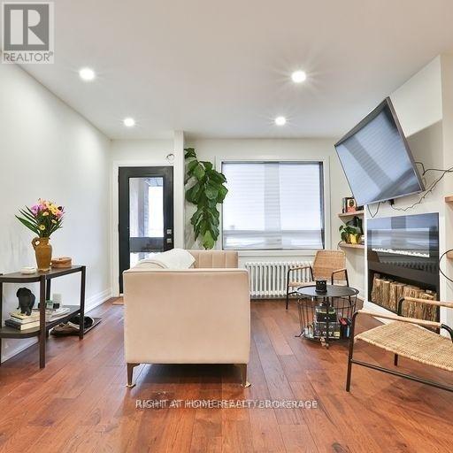 43 Kingston Road, Toronto (The Beaches), Ontario  M4L 1S5 - Photo 11 - E13564336