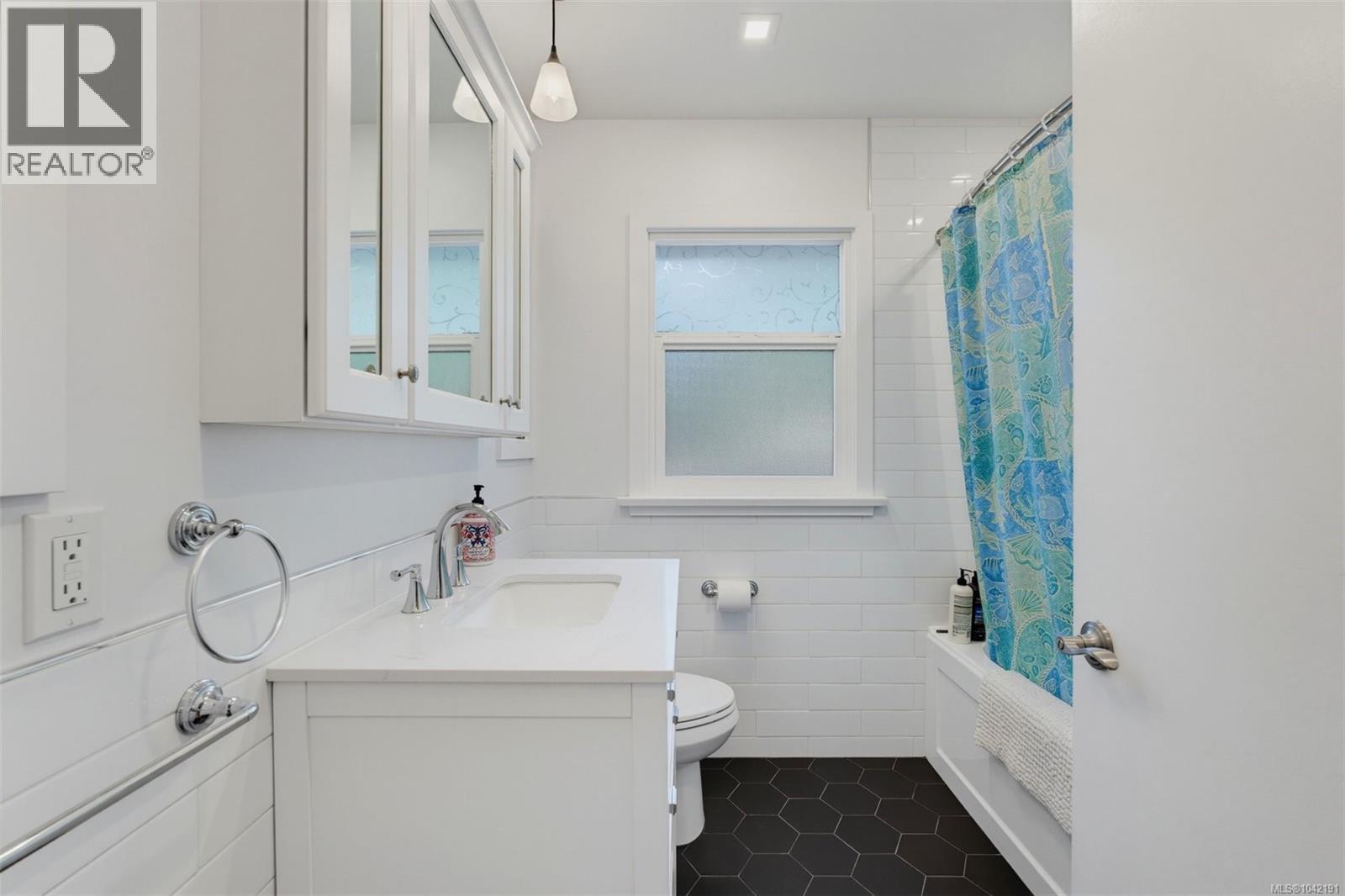5270 Parker Ave, Saanich, British Columbia  V8L 5E5 - Photo 27 - 1042191