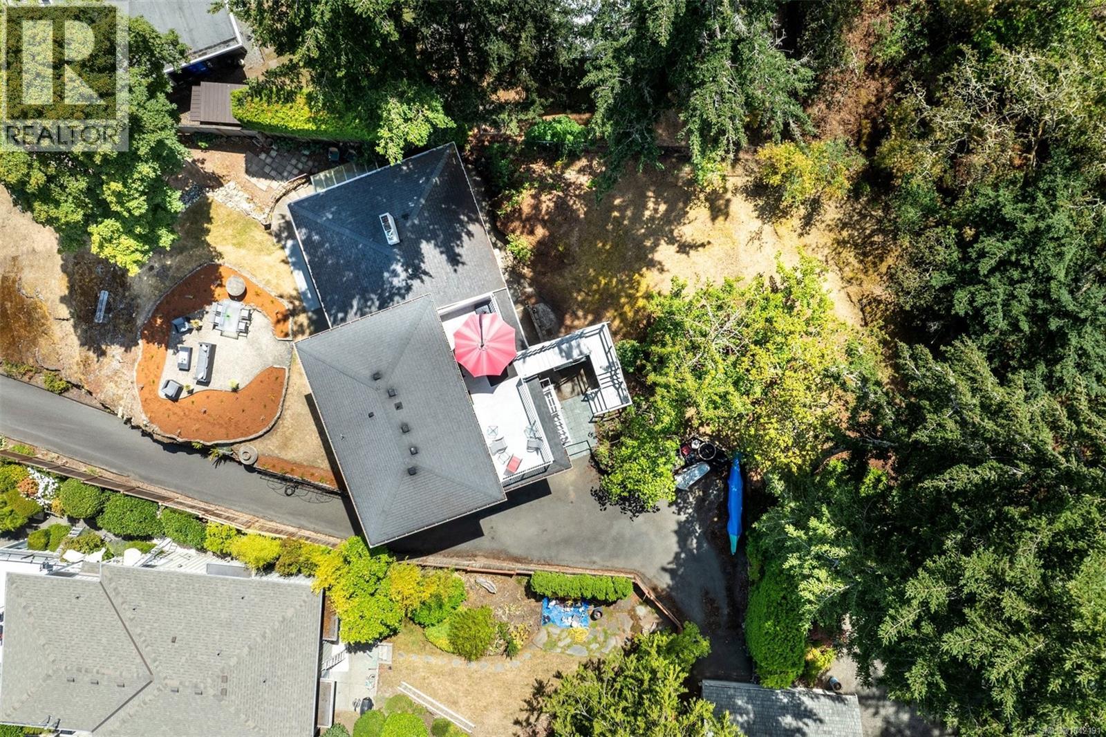 5270 Parker Ave, Saanich, British Columbia  V8L 5E5 - Photo 6 - 1042191