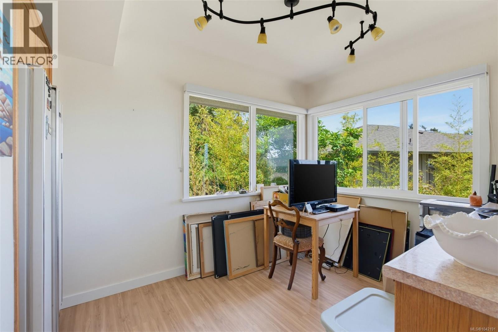 5270 Parker Ave, Saanich, British Columbia  V8L 5E5 - Photo 23 - 1042191