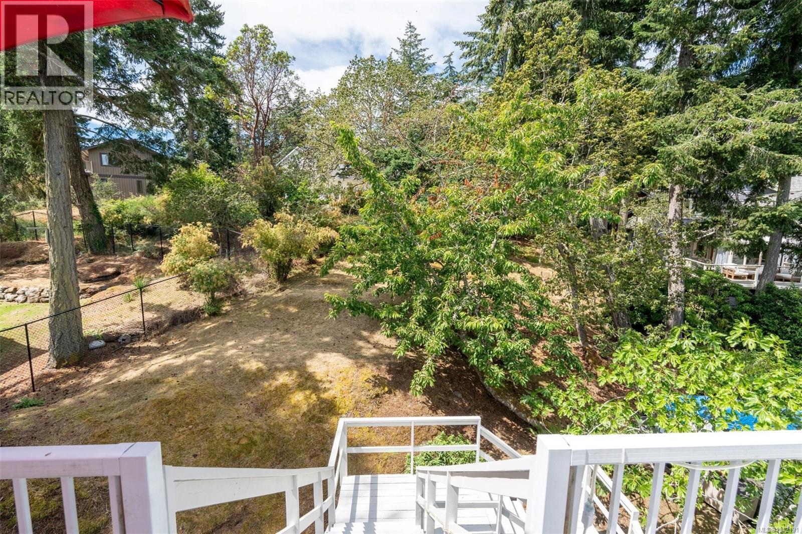 5270 Parker Ave, Saanich, British Columbia  V8L 5E5 - Photo 37 - 1042191