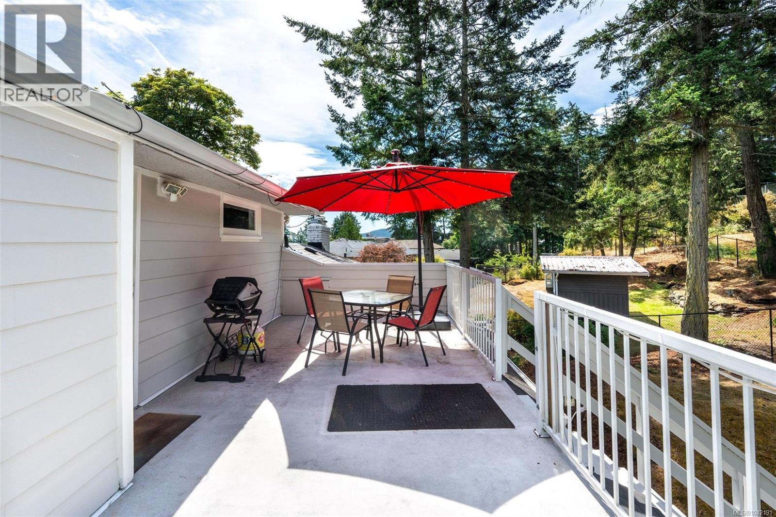 5270 Parker Ave, Saanich, British Columbia  V8L 5E5 - Photo 38 - 1042191