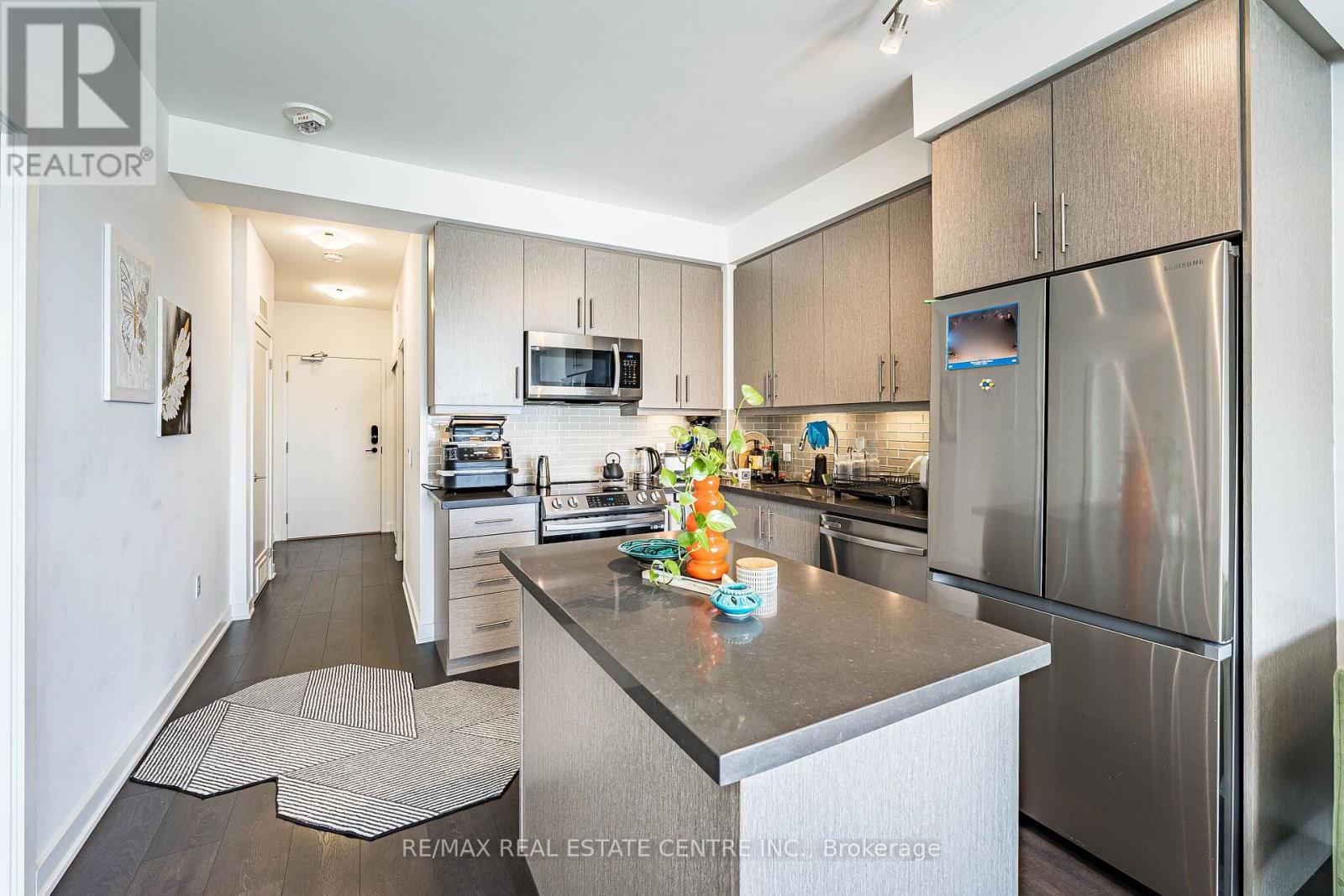 1909 - 105 Oneida Crescent, Richmond Hill, Ontario  L4B 0H6 - Photo 6 - N13564366