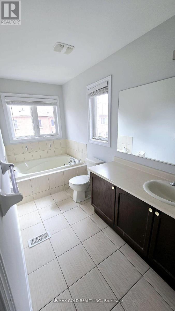 698 Megson Terrace, Milton, Ontario  L9T 8K5 - Photo 13 - W13564332