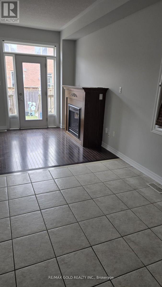 698 Megson Terrace, Milton, Ontario  L9T 8K5 - Photo 3 - W13564332
