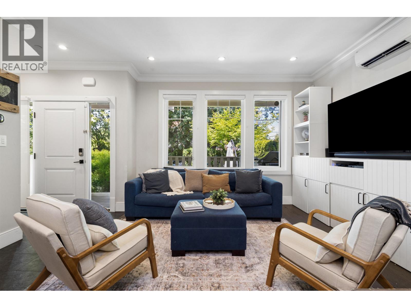 1336 E 23 AVENUE, Vancouver, British Columbia