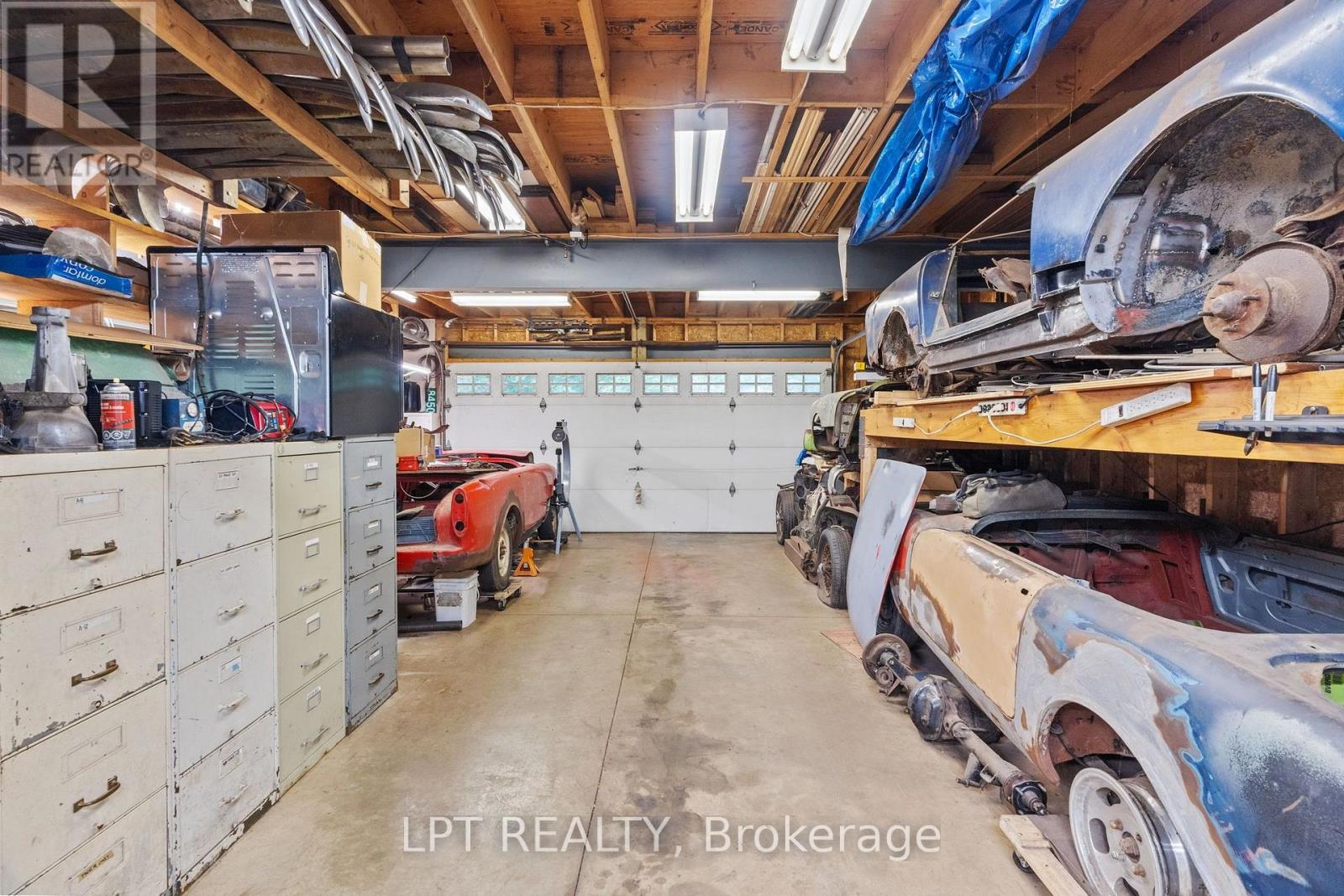 8452 Defore Drive, Lambton Shores, Ontario  N0M 1T0 - Photo 27 - X13564444