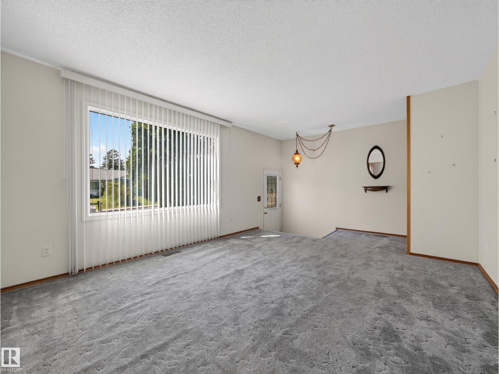14031 63 St NW, Edmonton, Alberta  T5A 1R6 - Photo 5 - E4498807