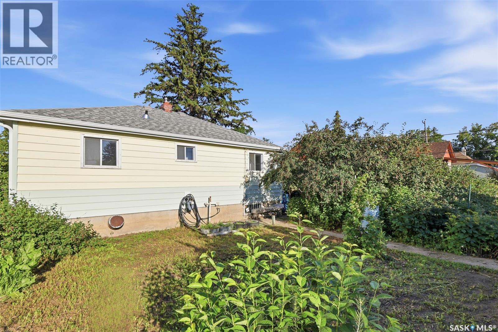 925 O Avenue S, Saskatoon, Saskatchewan  S7M 2S8 - Photo 25 - SK042612