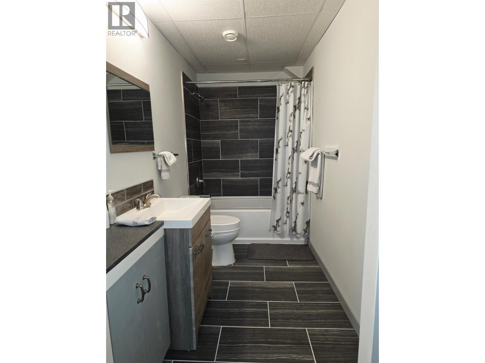 7118 FOXRIDGE COURT — photo 25