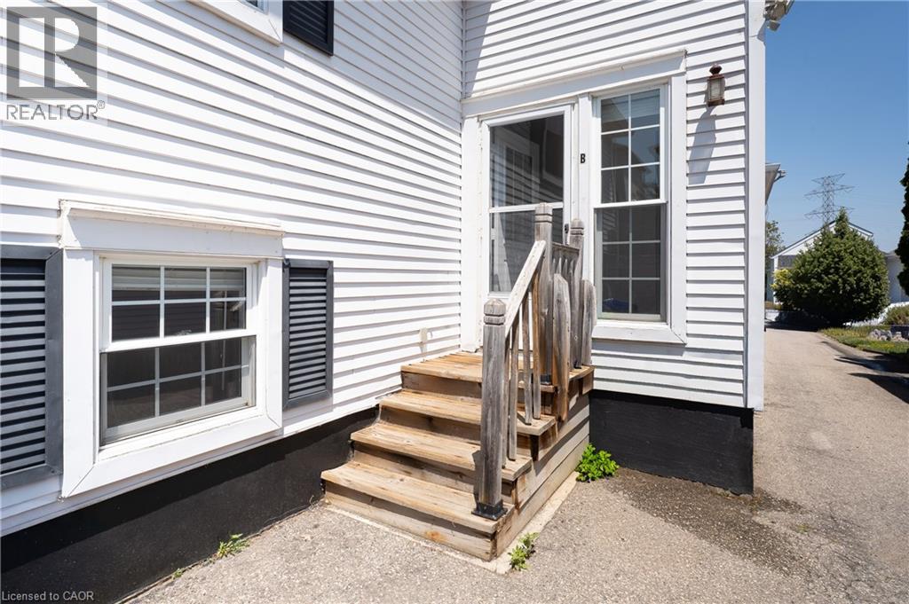 15 MILFOIL Crescent Unit# B, Kitchener, Ontario