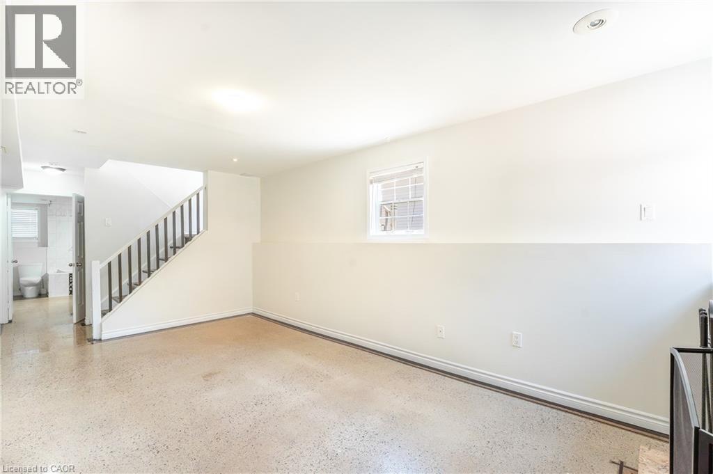 15 Milfoil Crescent Unit# B, Kitchener, Ontario  N2E 3L2 - Photo 6 - 40842998