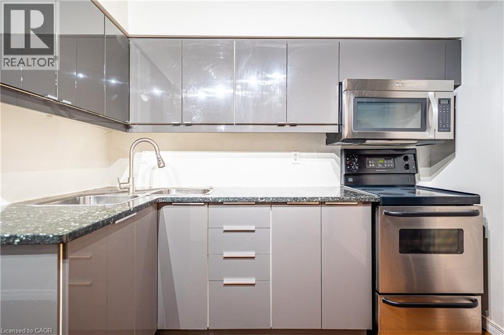 15 Milfoil Crescent Unit# B, Kitchener, Ontario  N2E 3L2 - Photo 11 - 40842998