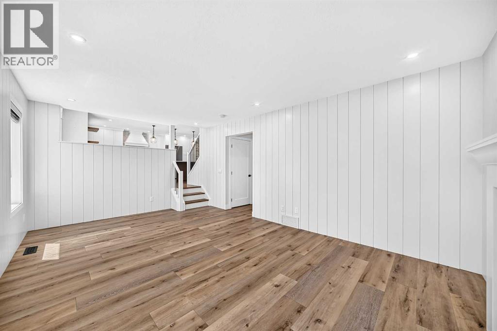 123 Wood Valley Drive Sw, Calgary, Alberta  T2W 5V6 - Photo 18 - A2328675
