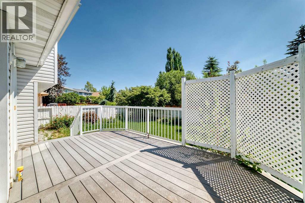 123 Wood Valley Drive Sw, Calgary, Alberta  T2W 5V6 - Photo 11 - A2328675
