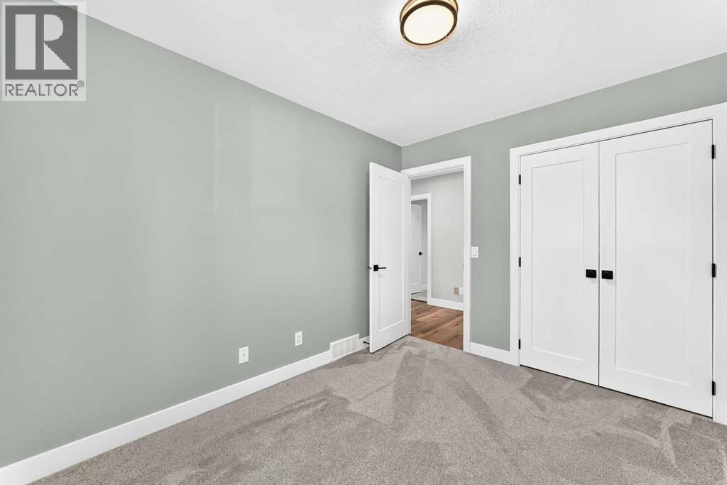123 Wood Valley Drive Sw, Calgary, Alberta  T2W 5V6 - Photo 28 - A2328675