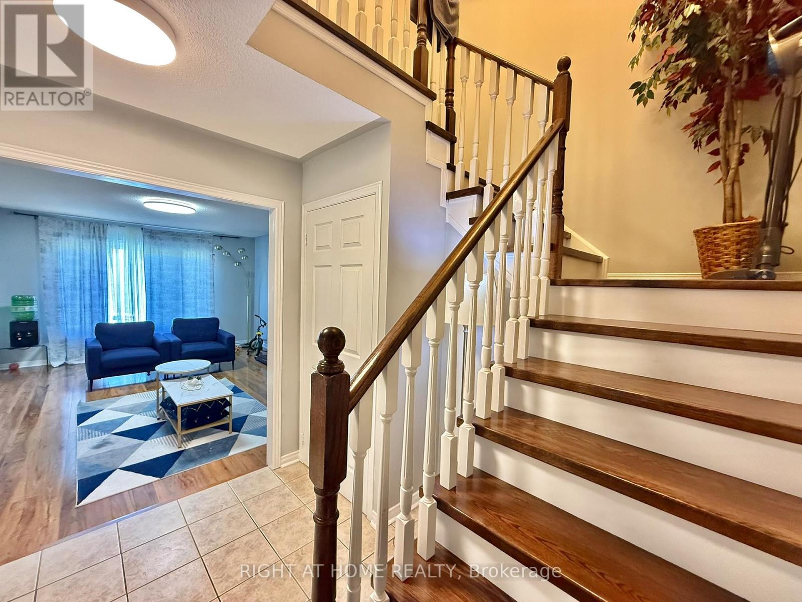 569 Walpole Crescent, Newmarket, Ontario L3X 2B5 - Photo 17 - N13477292