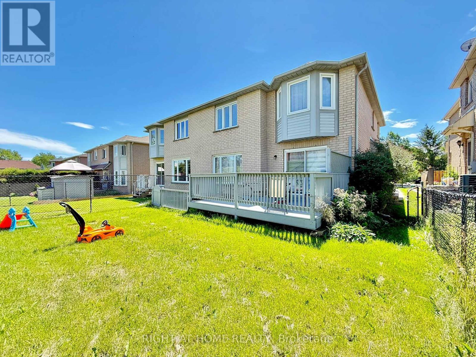 569 WALPOLE CRESCENT, Newmarket (Stonehaven-Wyndham)