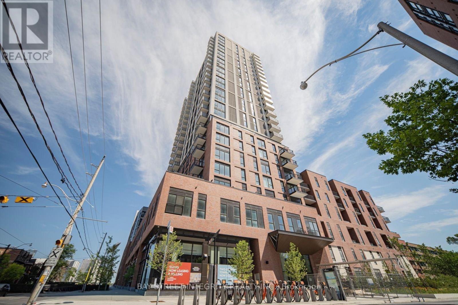903 - 10 OAK STREET, Toronto, Ontario