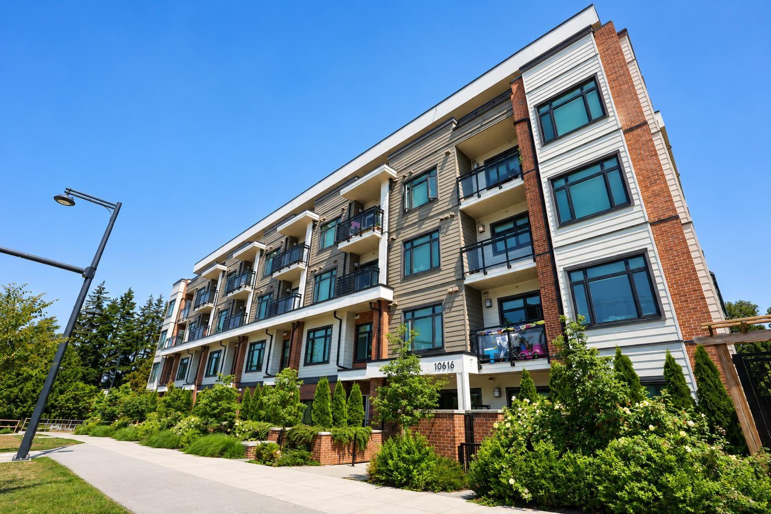 303 10616 132 Street, Surrey, British Columbia  V3T 0T3 - Photo 2 - R3146367