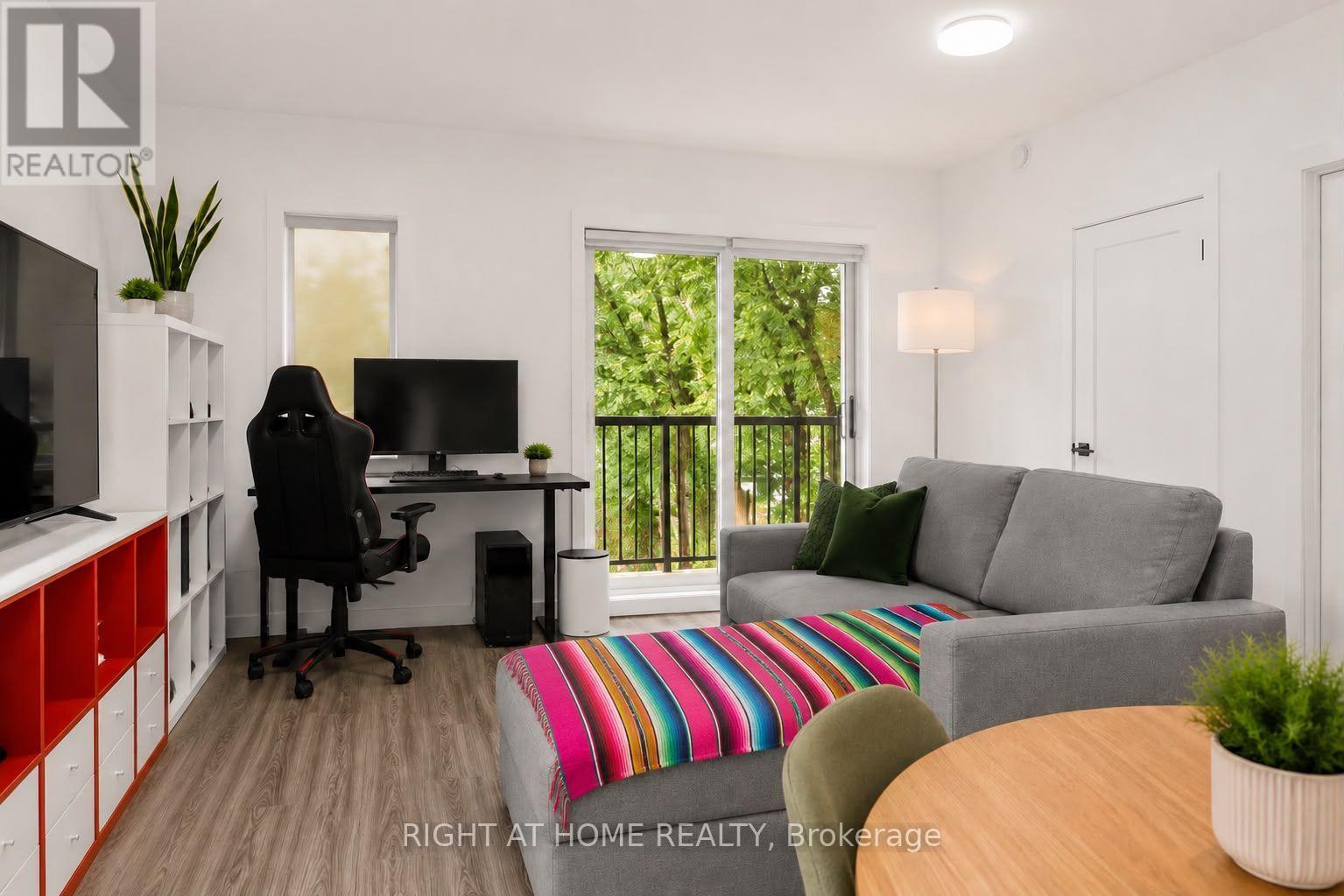 7 - 148 Glenlake Avenue, Toronto, Ontario  M6P 1E7 - Photo 9 - W13535990