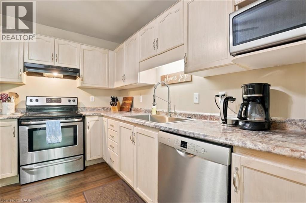 1492 Franklin Boulevard, Cambridge, Ontario  N3C 3L5 - Photo 12 - 40845648