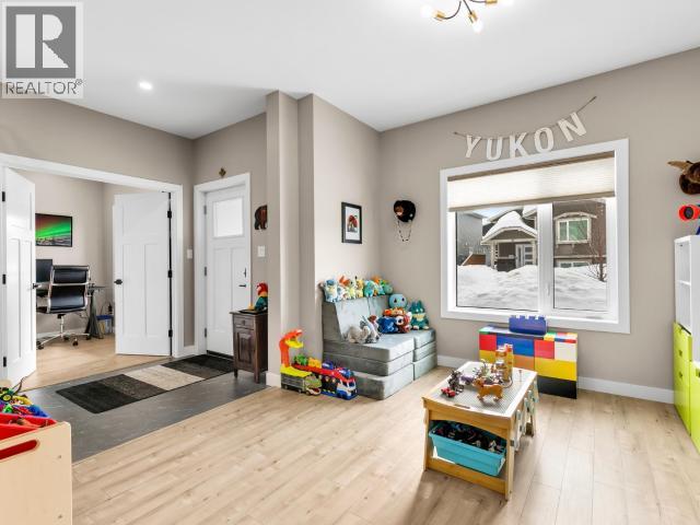62 Mascot Street, Whitehorse, Yukon  Y1A 0S4 - Photo 4 - 17162