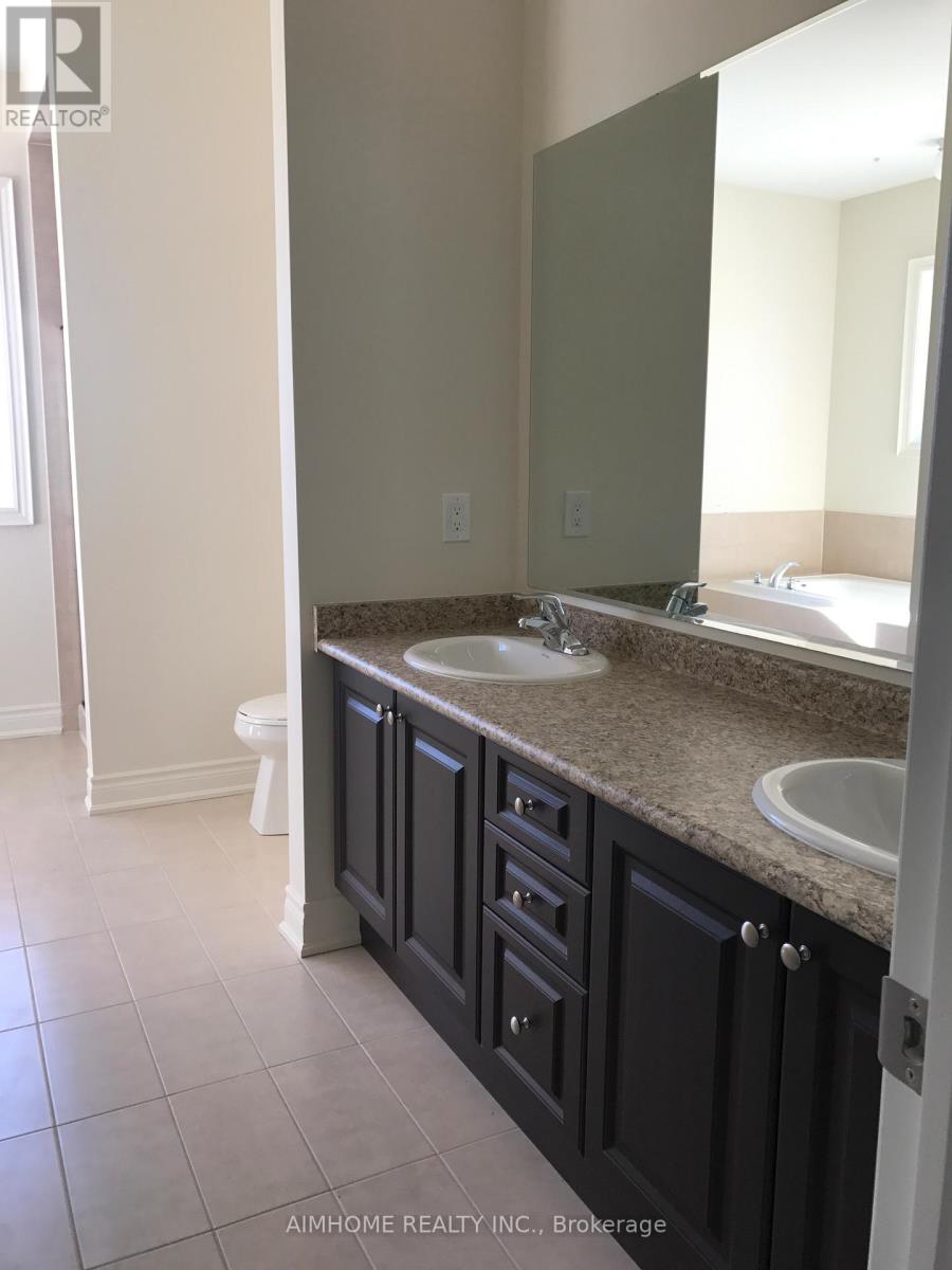 60 Baleberry Crescent, East Gwillimbury, Ontario  L9N 0P2 - Photo 18 - N13564552