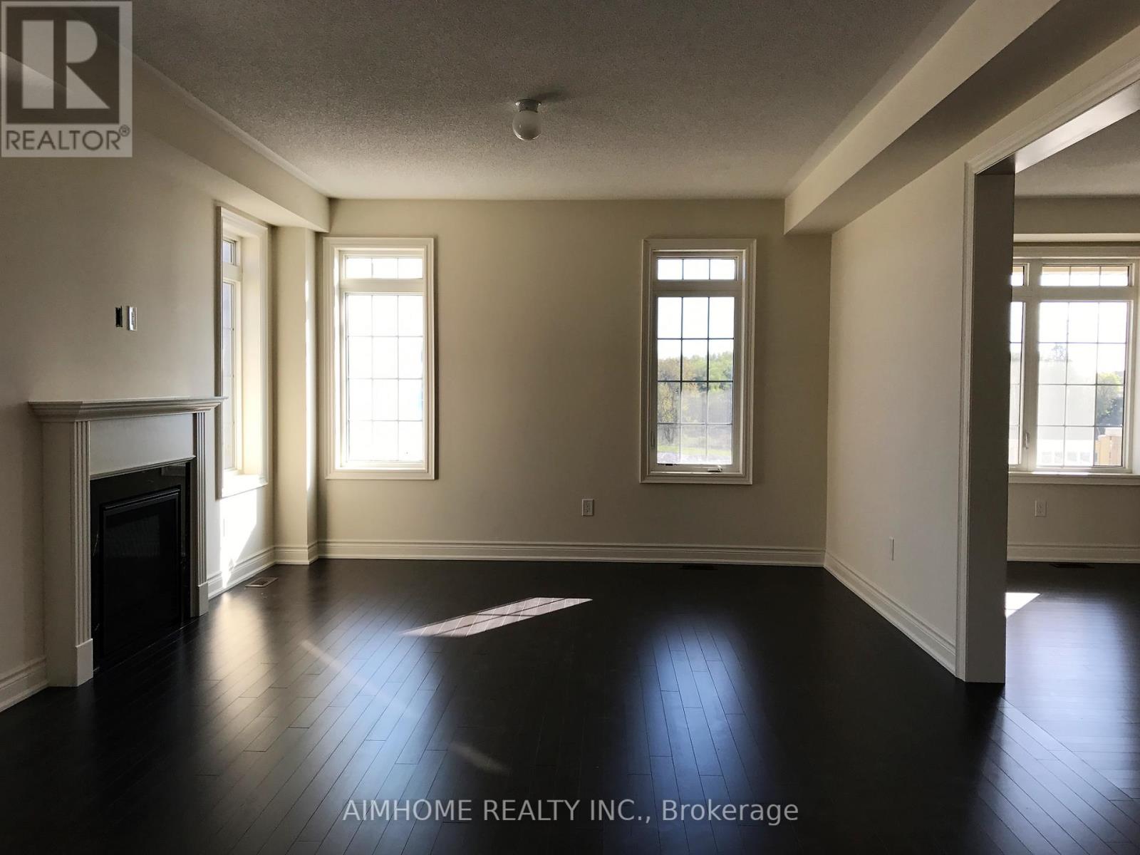 60 Baleberry Crescent, East Gwillimbury, Ontario  L9N 0P2 - Photo 4 - N13564552