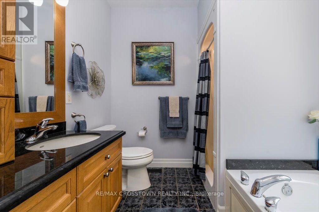 5 Pine Hill Drive, Springwater, Ontario  L0L 2K0 - Photo 18 - S13564566