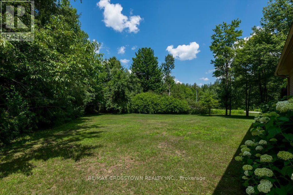 5 Pine Hill Drive, Springwater, Ontario  L0L 2K0 - Photo 38 - S13564566