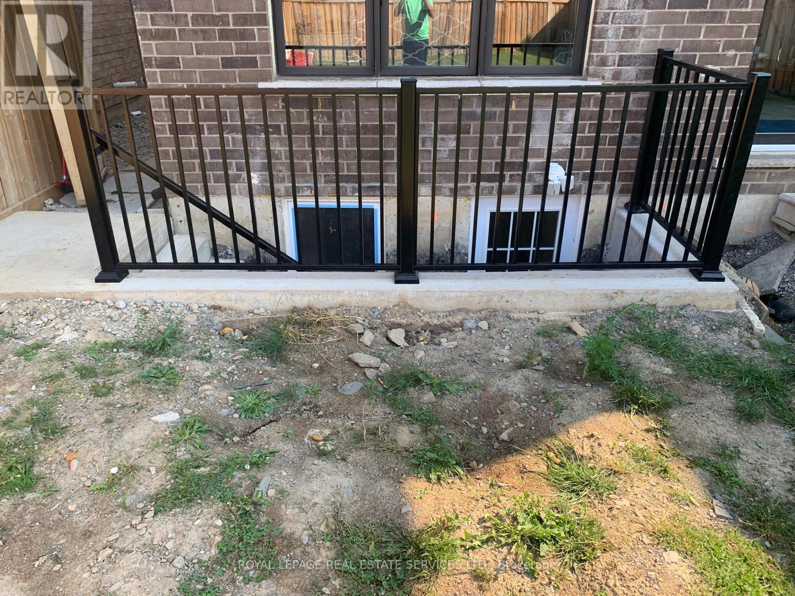 328 Bedrock Drive, Hamilton, Ontario  L8J 0M3 - Photo 3 - X13564568