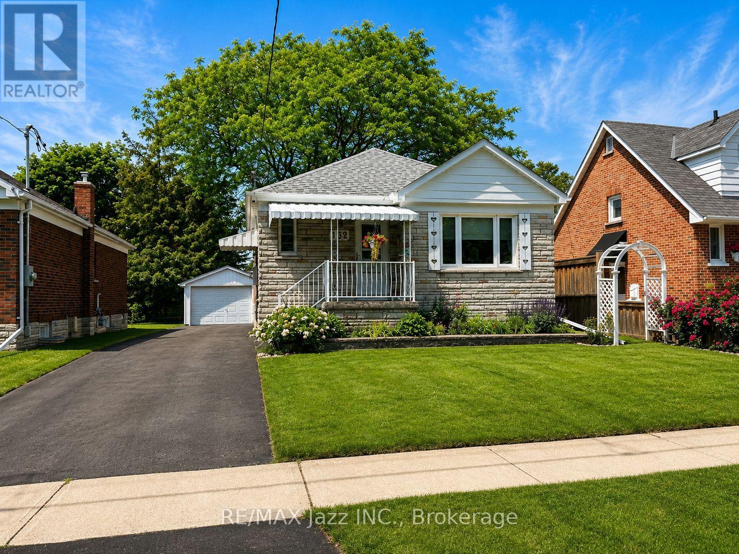 132 HIGHLAND AVENUE, Oshawa (Central)