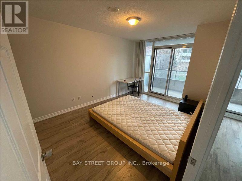 217 - 35 Hollywood Avenue, Toronto, Ontario  M2N 0A9 - Photo 4 - C13564614
